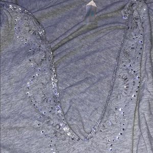 Cute vintage looking open v neck t shirt